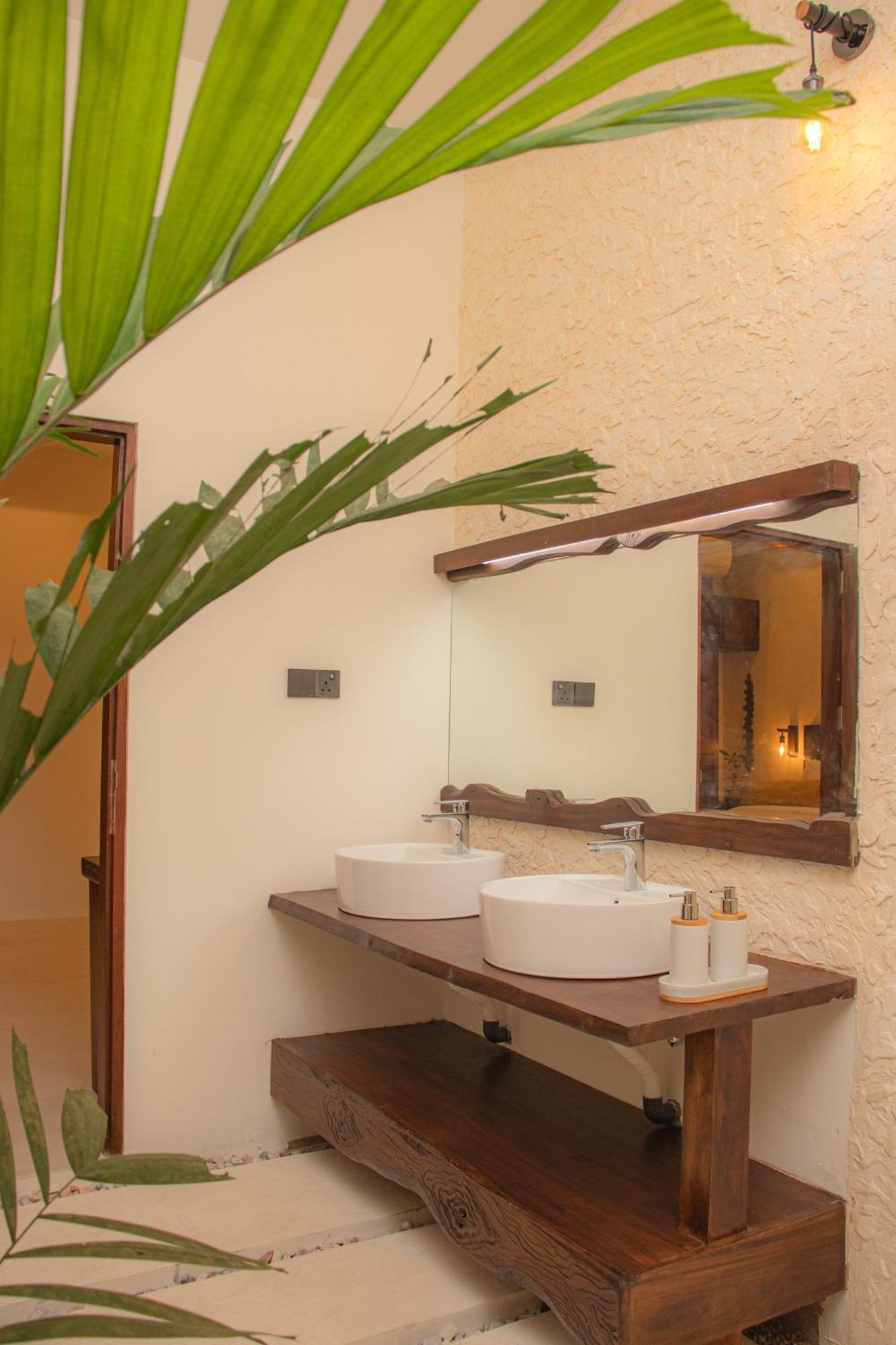 Spicepeek Boutique Hotel Cmb Airport Катунаяка Экстерьер фото