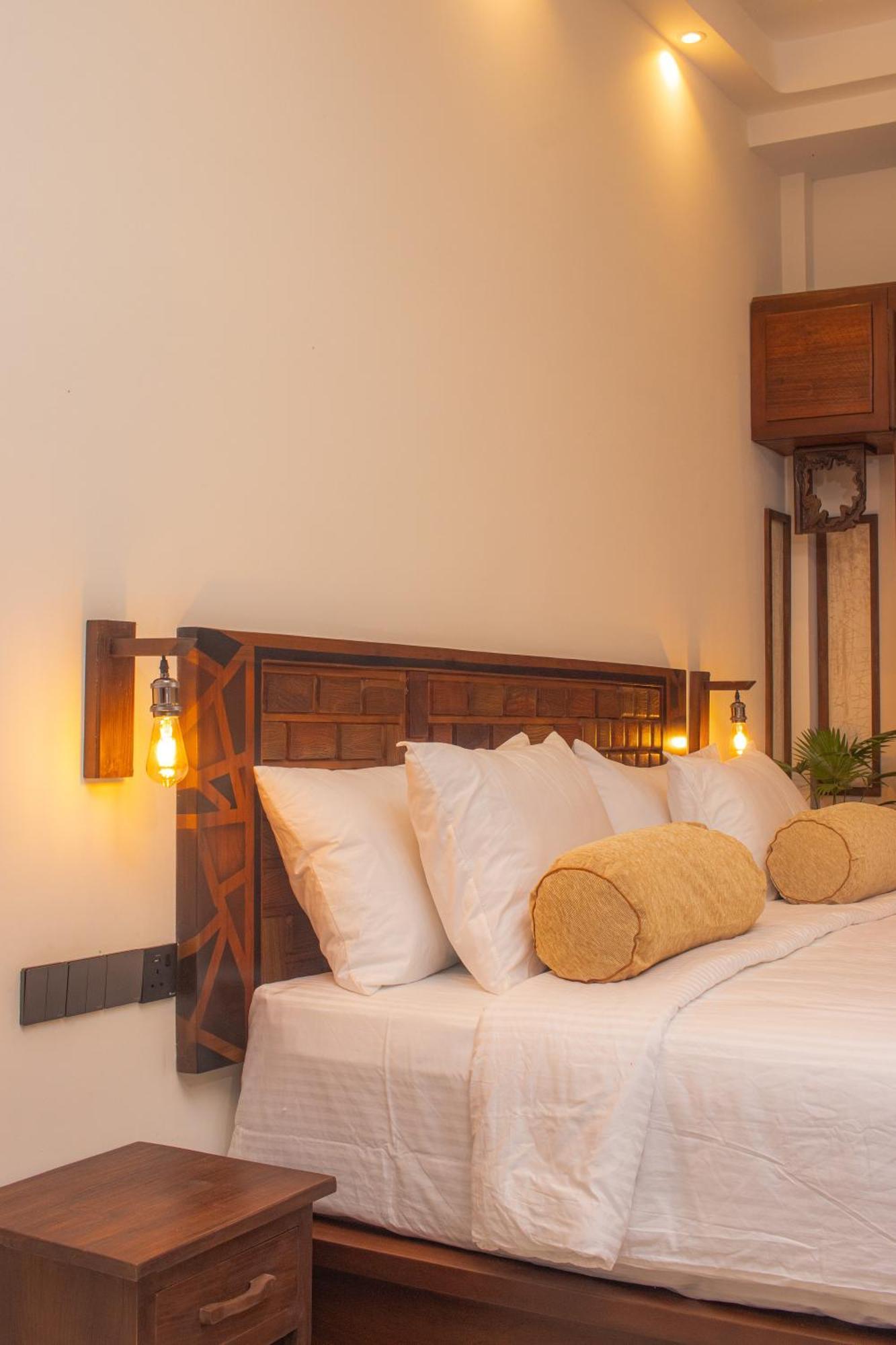 Spicepeek Boutique Hotel Cmb Airport Катунаяка Экстерьер фото